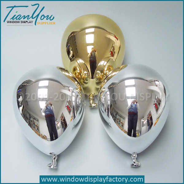 Fake balloon props installation