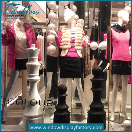 Attractive Display Fiberglass Chess Statue