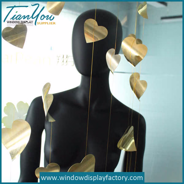 Custom Gold Thin Metal Heart Decorations Display Prop image