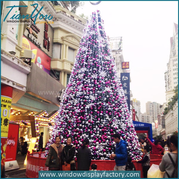 Giant Artificial Balls Christmas Tree Display