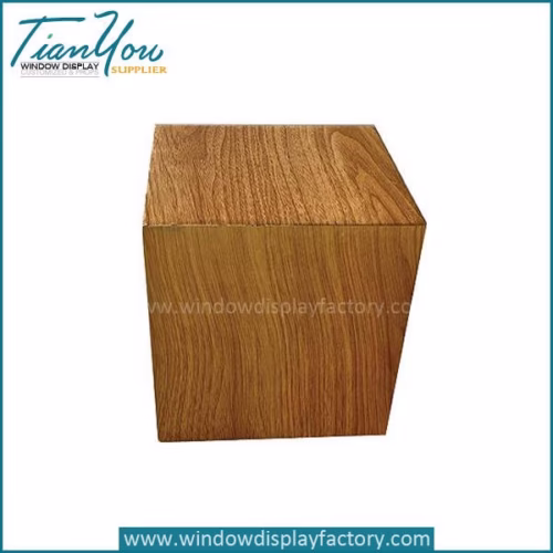 Custom Popuplar Mannequin Wood Cube Display Based