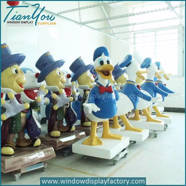 duck statues