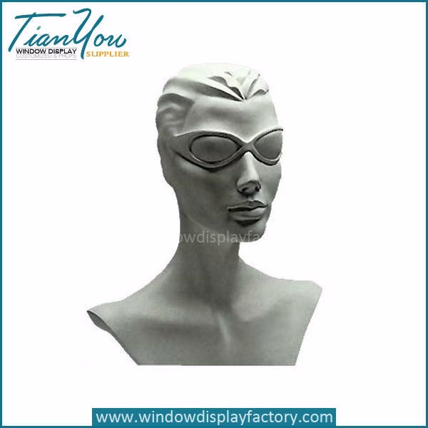 fa hion female mannequin