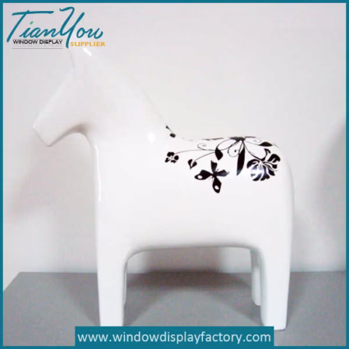 Classic White Resin Horse Display Props