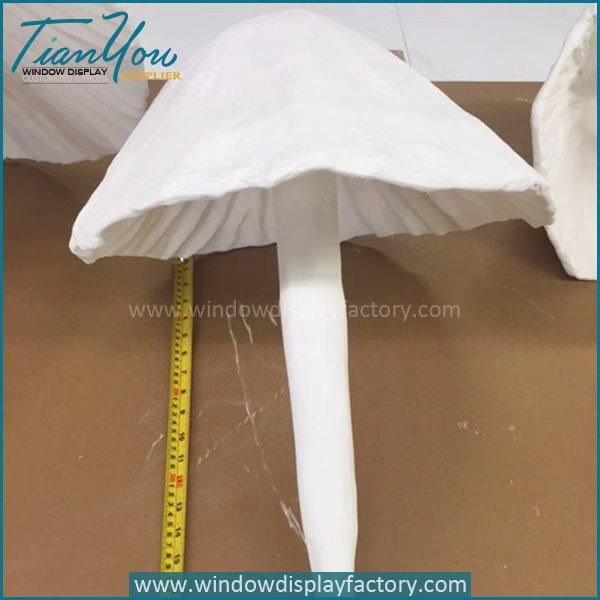 Artificial Popular Giant Fibergla Mu hroom Decoration image