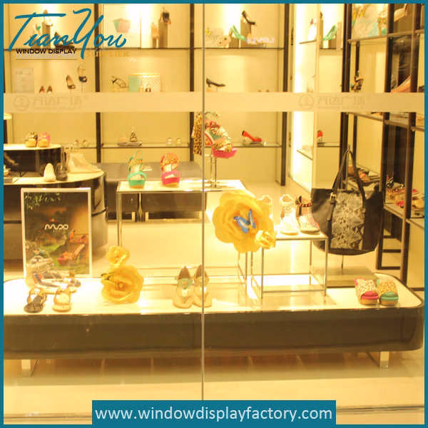 Life Size Fiberglass Display Case for Shoes Window Display