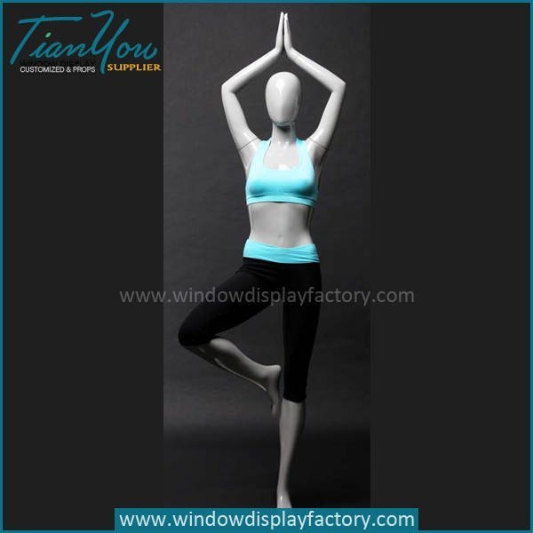 Modern Design Female Yoga Mannequin Display 