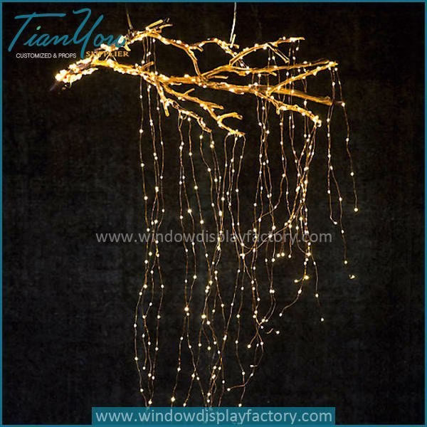simple christmas window displays