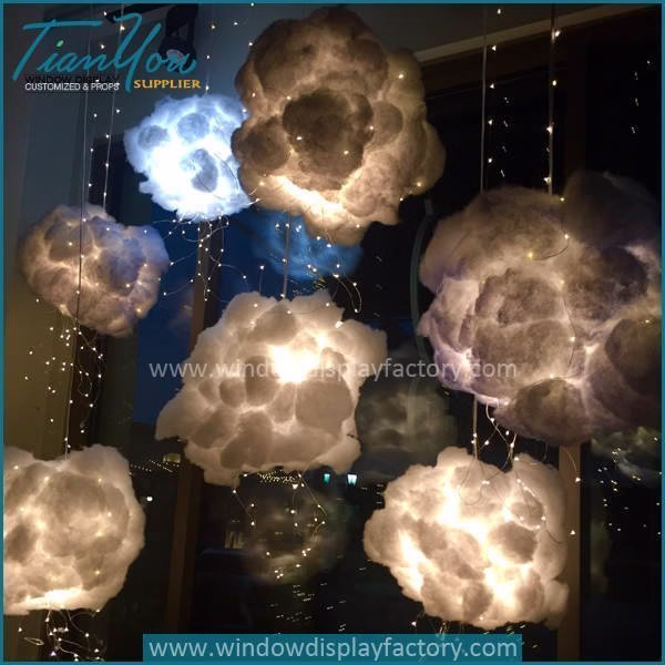 retail window display ideas