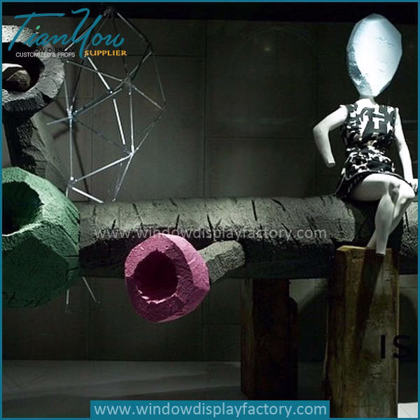 creative window displays