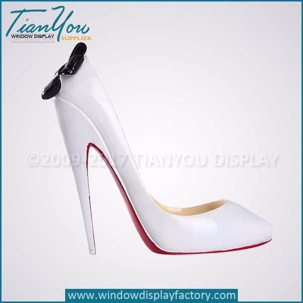 High heel wine bottle holder