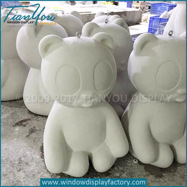 Custom outdoor giant bear statues