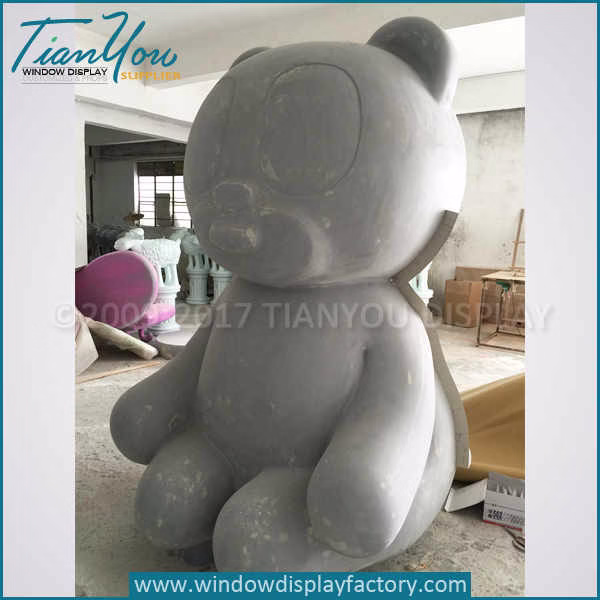 outdoor giant bear statues